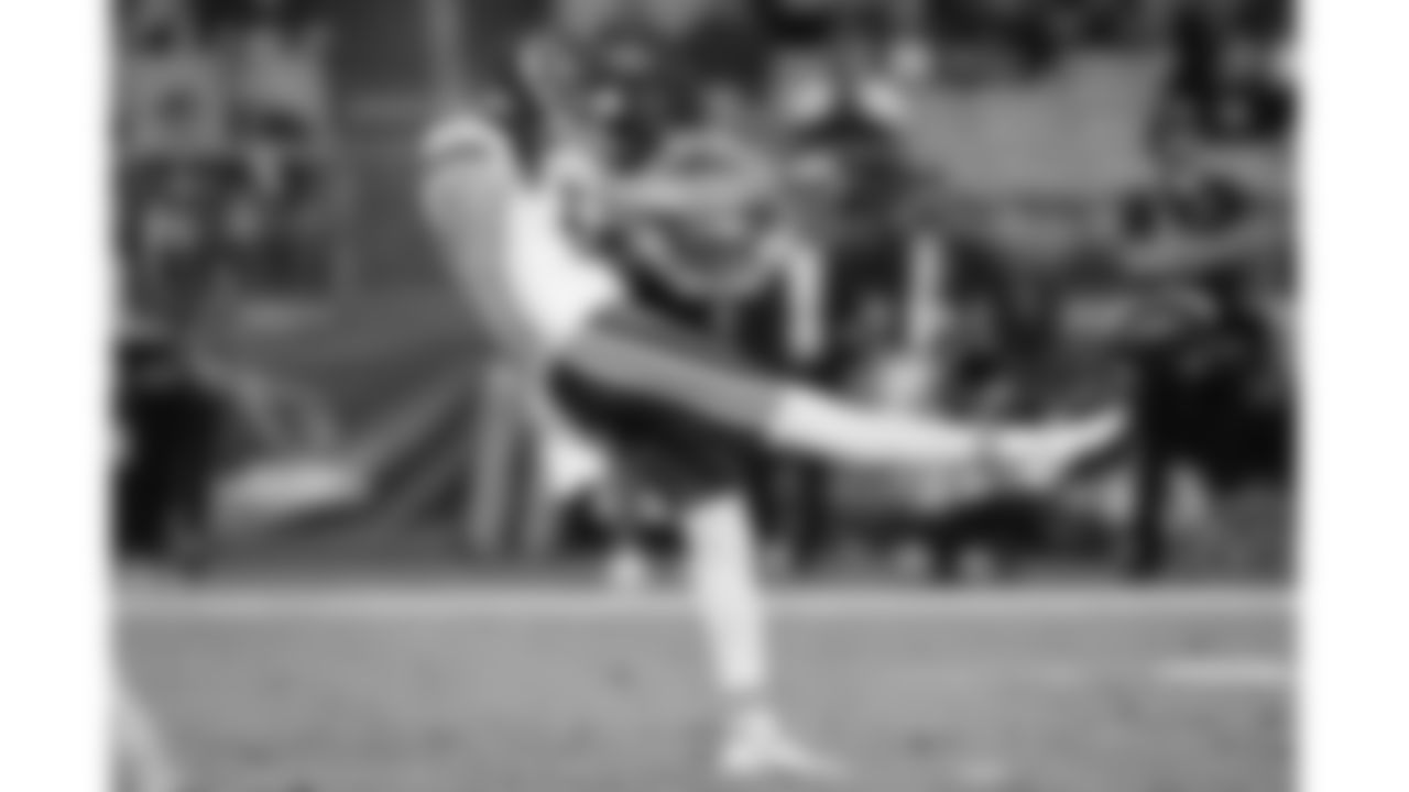 Kansas City Chiefs punter Tommy Townsend (5) punts the ball during the game at the Chiefs preseason Week 2 matchup against the Arizona Cardinals on Saturday, August 19, 2023.