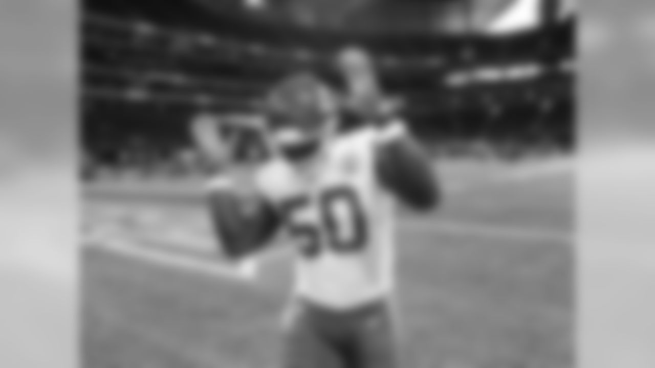 Kansas City Chiefs linebacker Justin Houston (50) in action on 8/17/18 during Chiefs at Falcons in Mercedes-Benz Stadium.