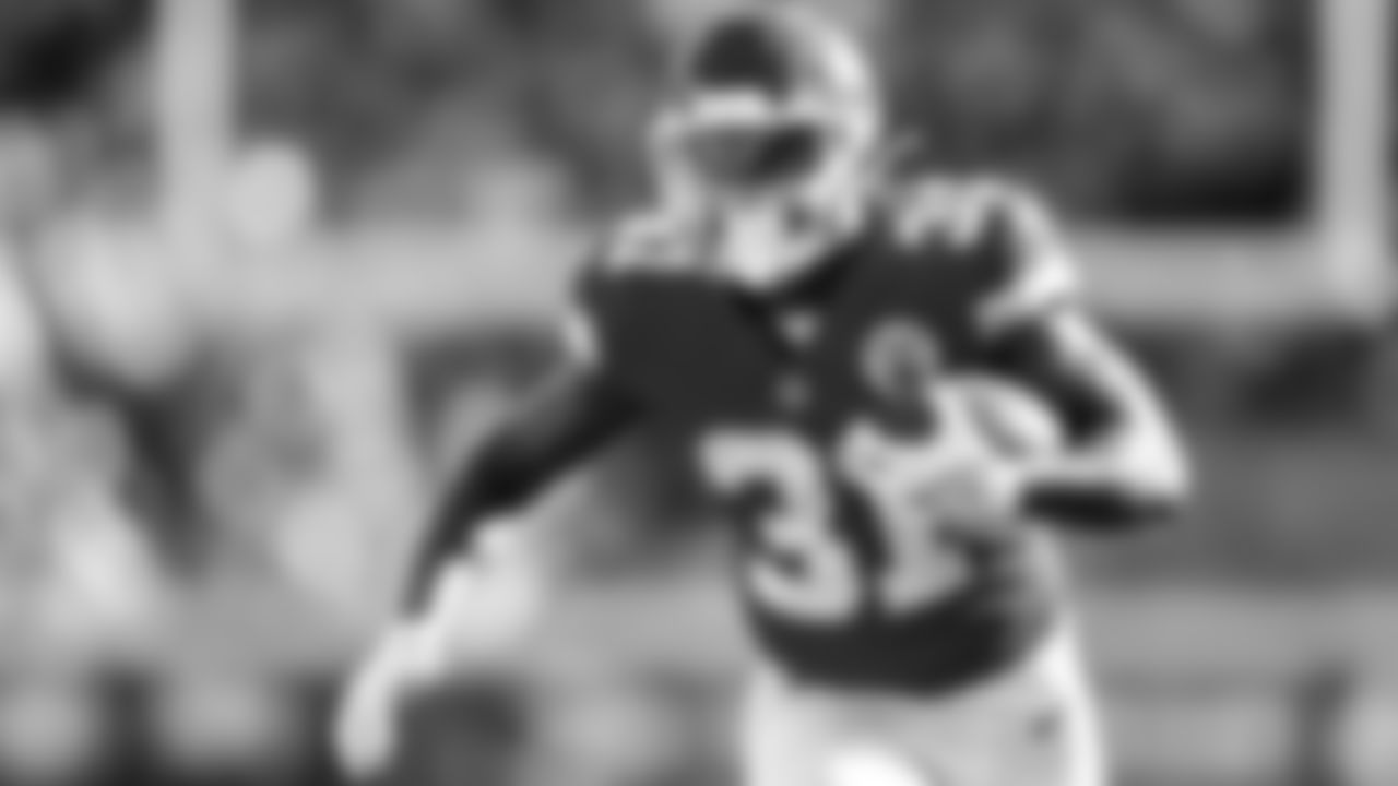 Kansas City Chiefs running back Darrel Williams (31) during an NFL football game against the Las Vegas Raiders, Sunday, December 12, 2021 in Kansas City.
