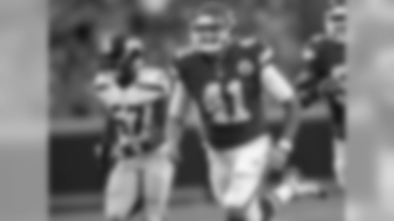 Kansas City Chiefs special teams player James Winchester (41)