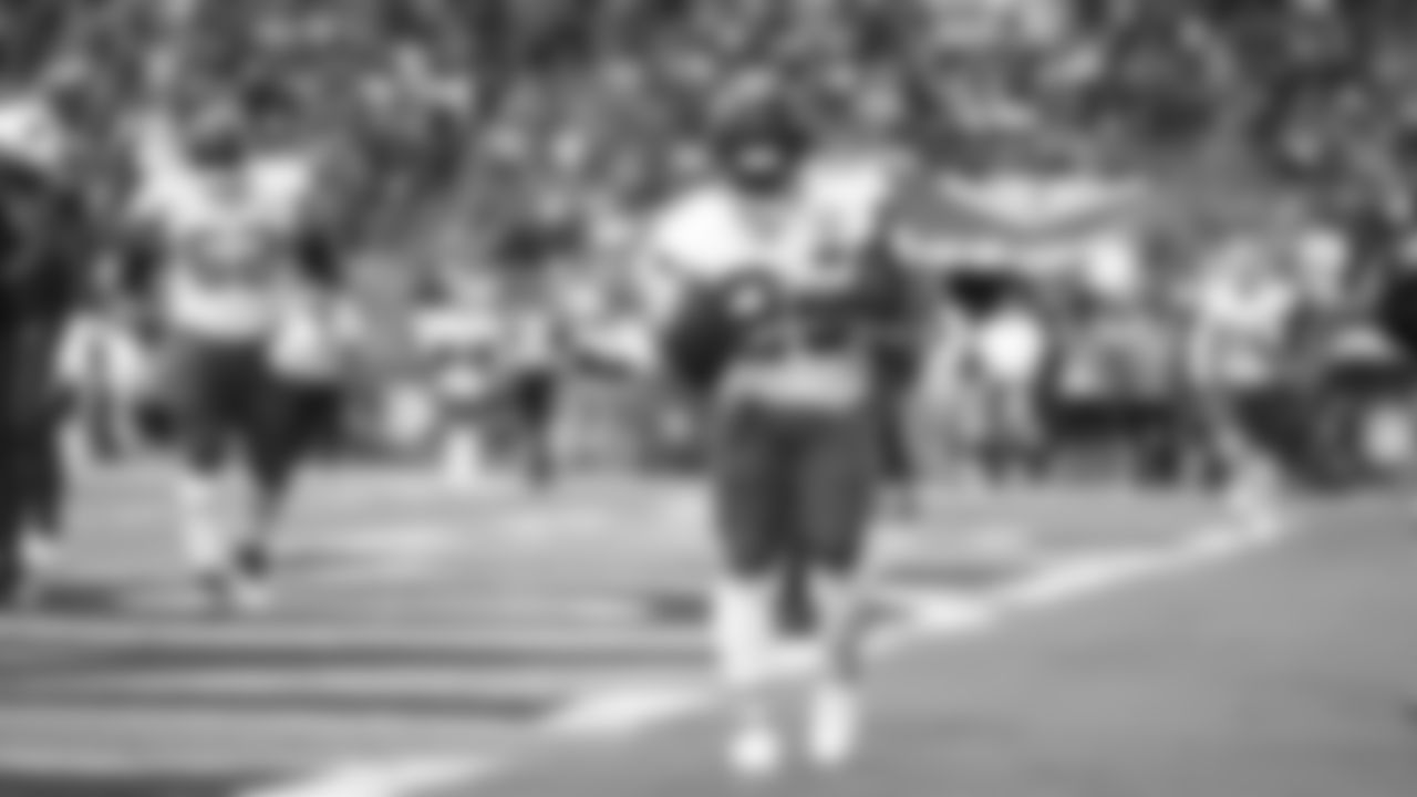 Kansas City Chiefs face the Arizona Cardinals at State Farm Stadium, Glendale AZ., September 11th 2022