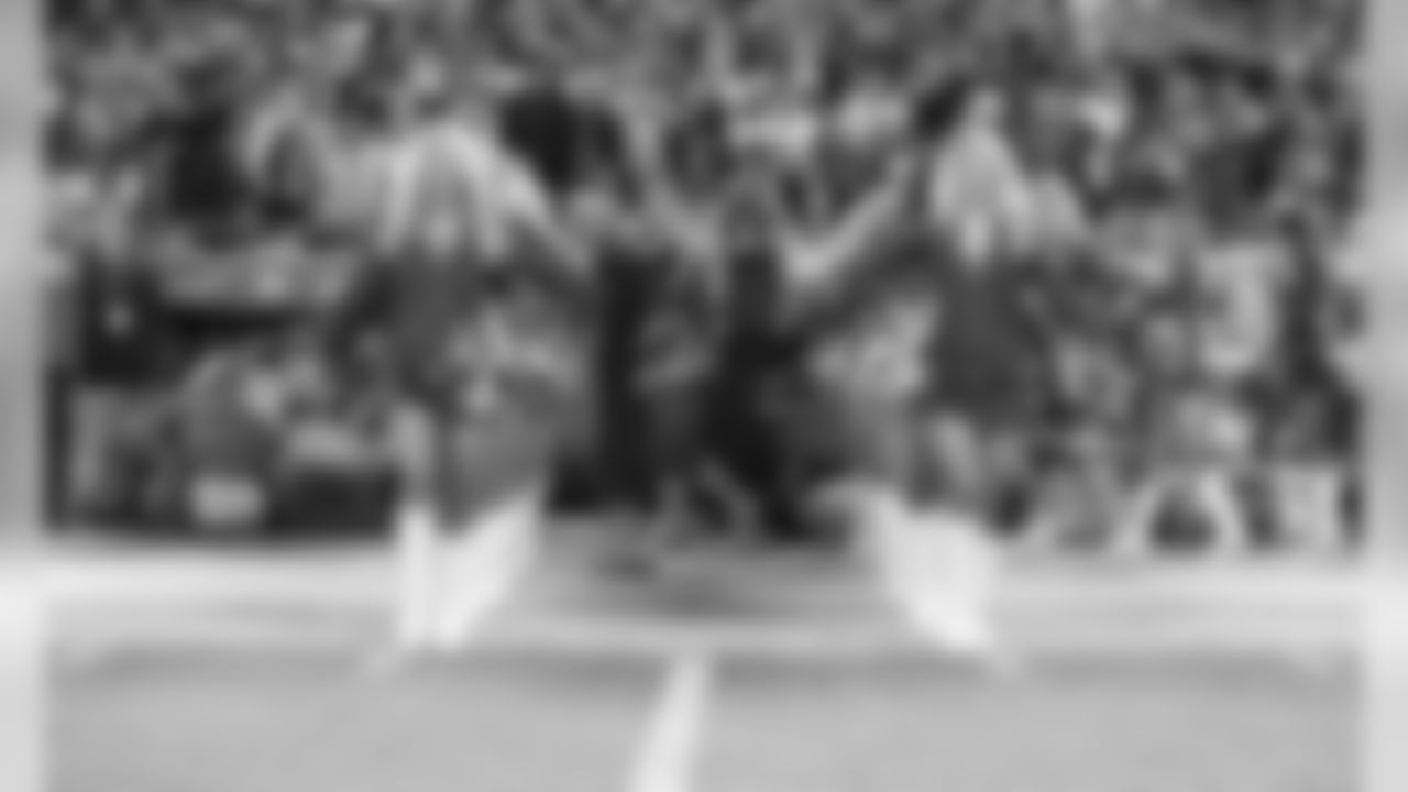 019_2019_GB_Cheer