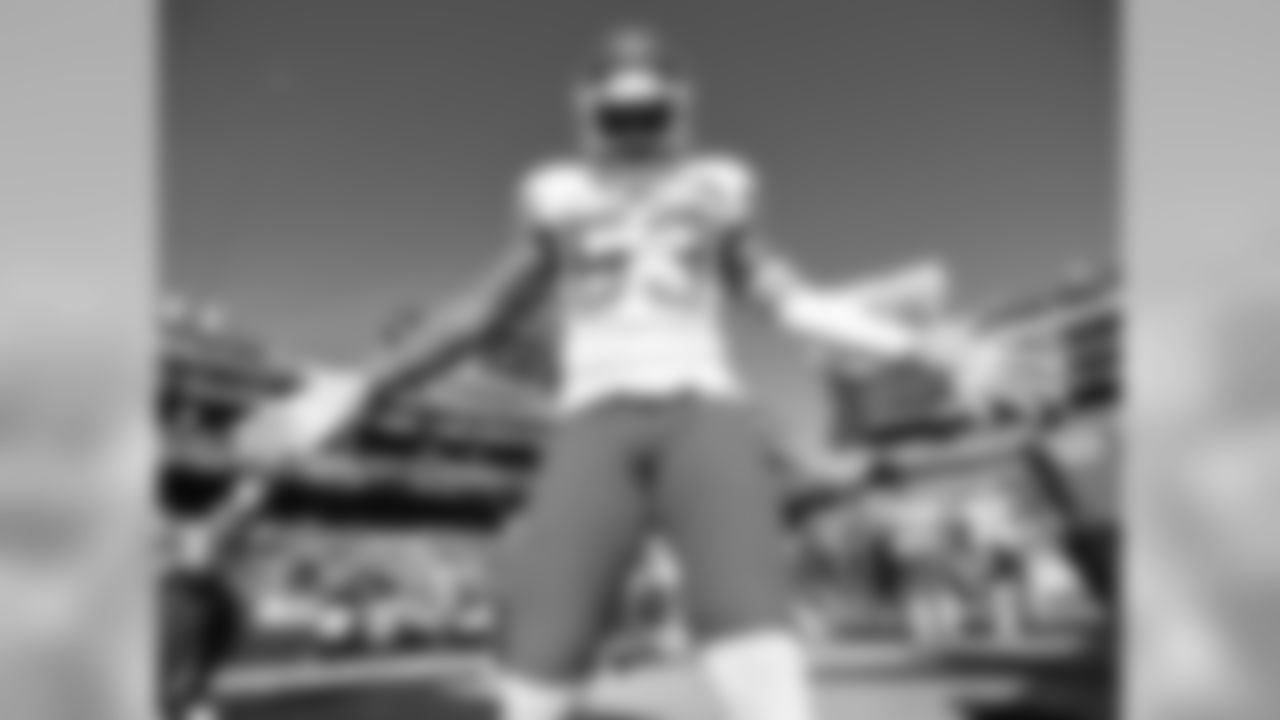Kansas City Chiefs at Oakland Raiders at Oakland Alameda Coliseum on December 2, 2018.