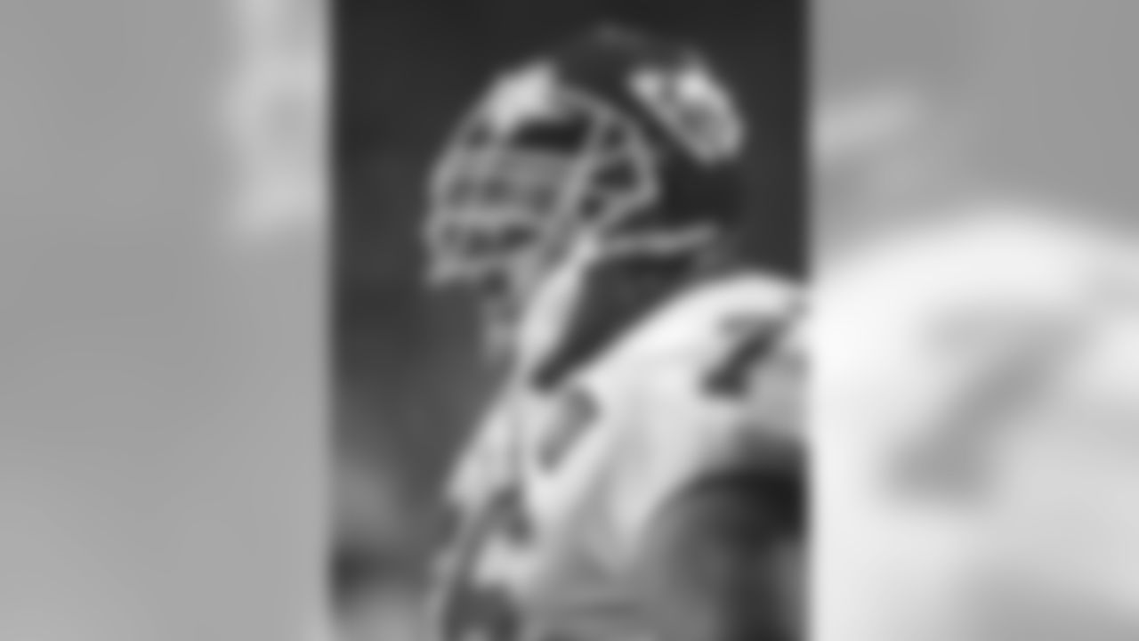 1984 Pick #21 - OT from Iowa John Alt