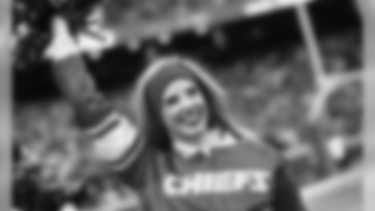 040_2019_CheerChargers