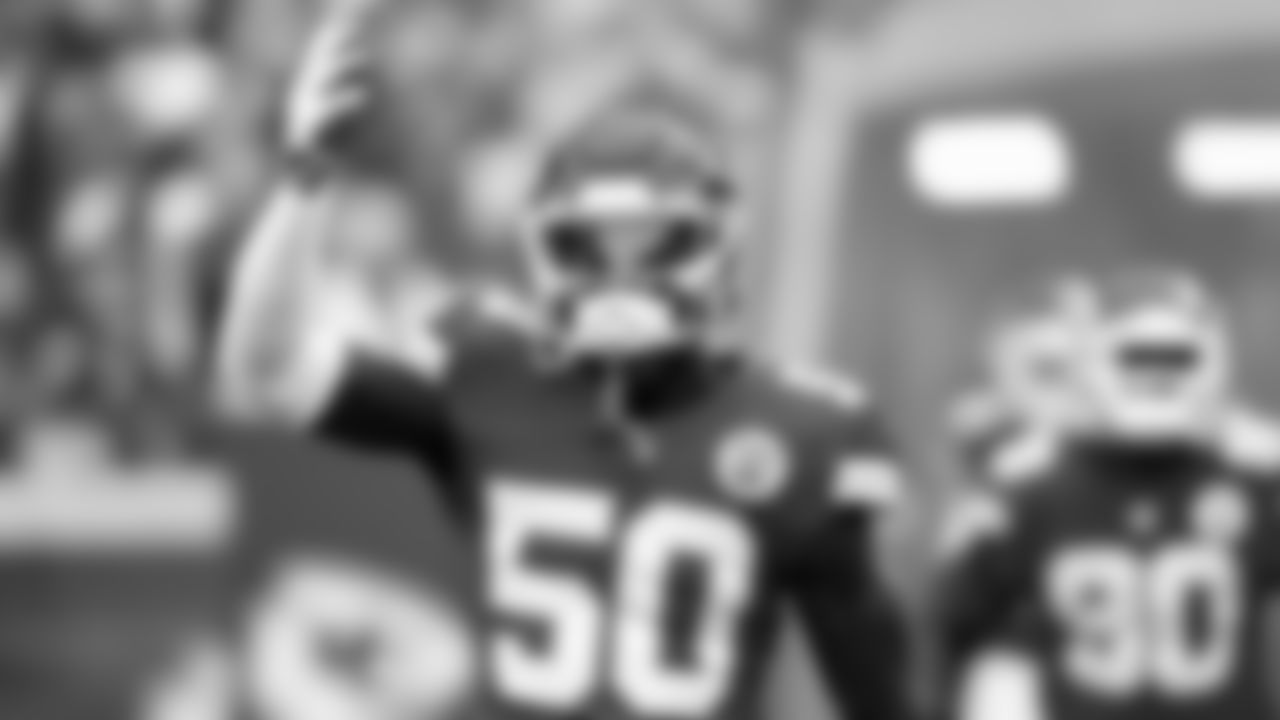 Kansas City Chiefs linebacker Willie Gay Jr. (50) during runout prior to an NFL football game against the Pittsburgh Steelers, Sunday, December 26, 2021 in Kansas City.