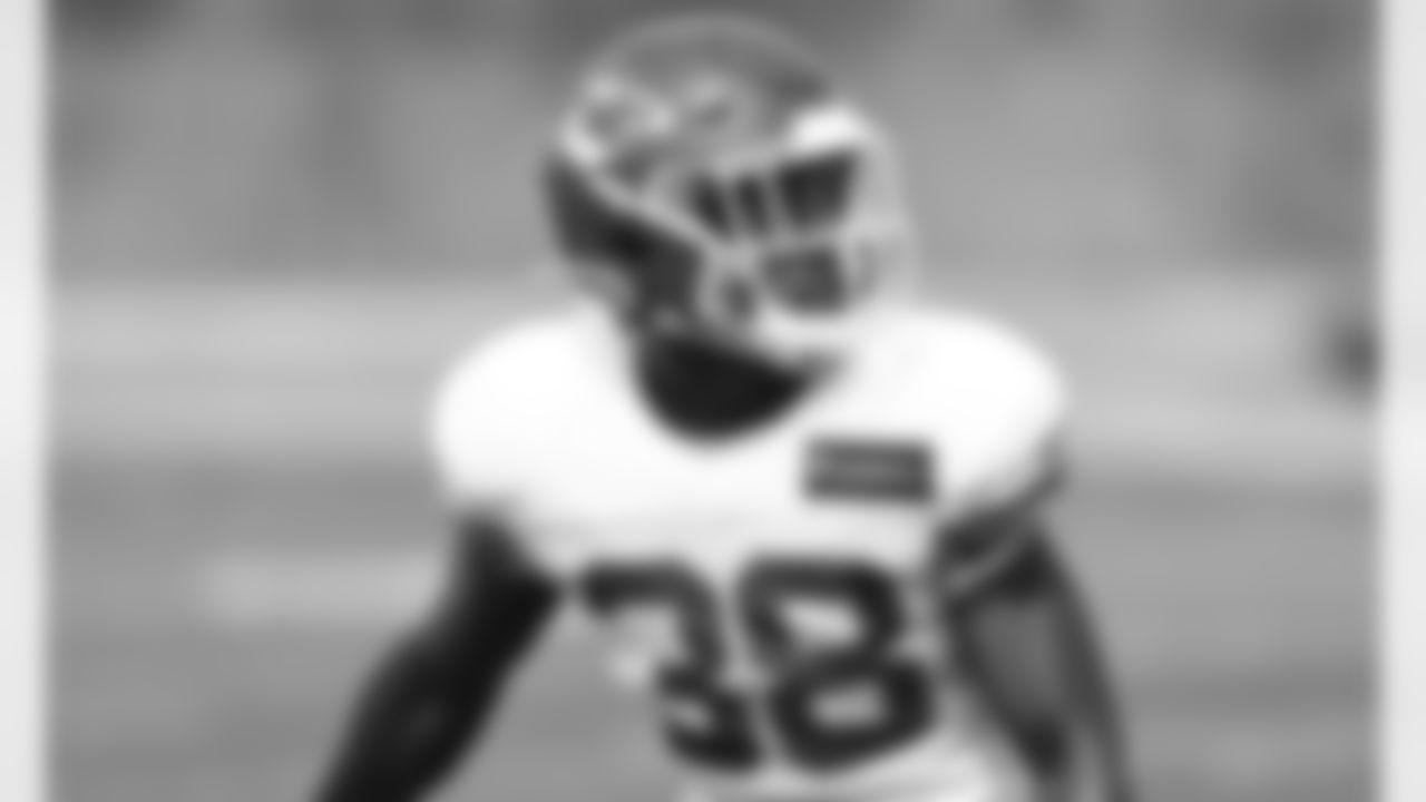 Kansas City Chiefs defensive back L'Jarius Sneed (38) during practice at the University of Kansas Health System Training Complex