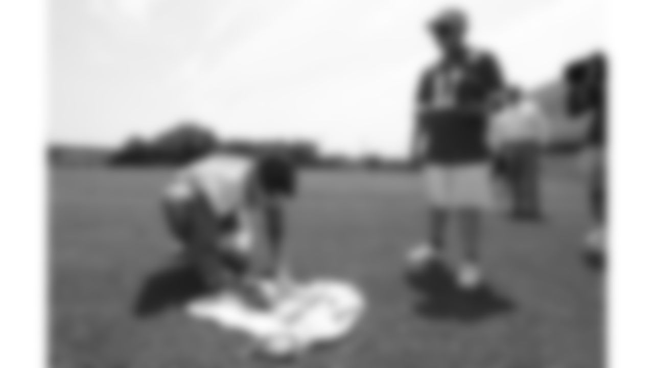 Make-a-Wish child meets Kansas City Chiefs players at First Look event during day 1 of minicamp on Tuesday, June 13, 2023 in Kansas City, MO.