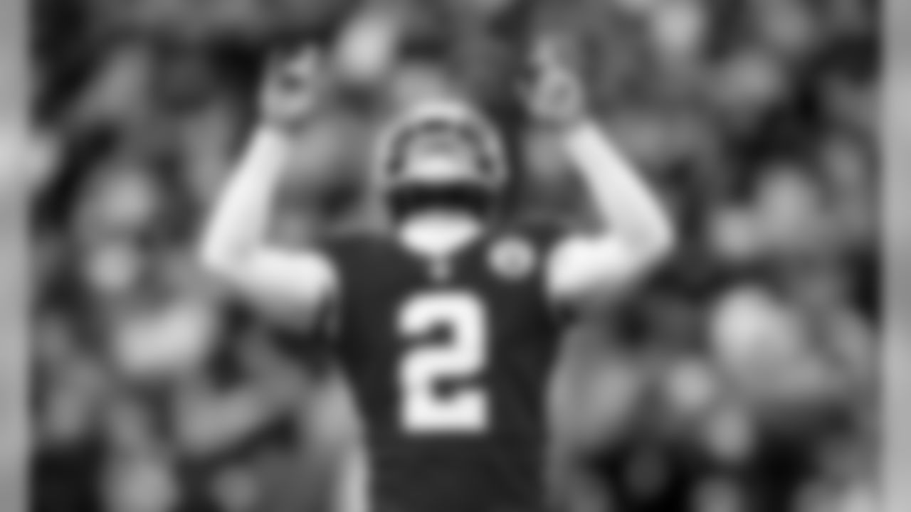 Kansas City Chiefs punter Dustin Colquitt (2) during the game against the Oakland Raiders at Arrowhead Stadium on December 30, 2018.