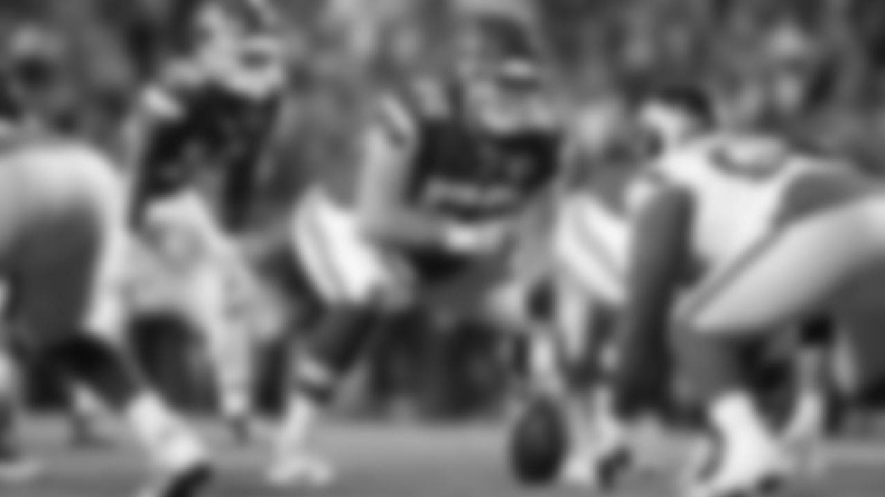 Kansas City Chiefs center Creed Humphrey (52) ready to snap the ball during an NFL Football game against the Los Angeles Rams, Sunday Nov 27, 2022 in Kansas City MO.