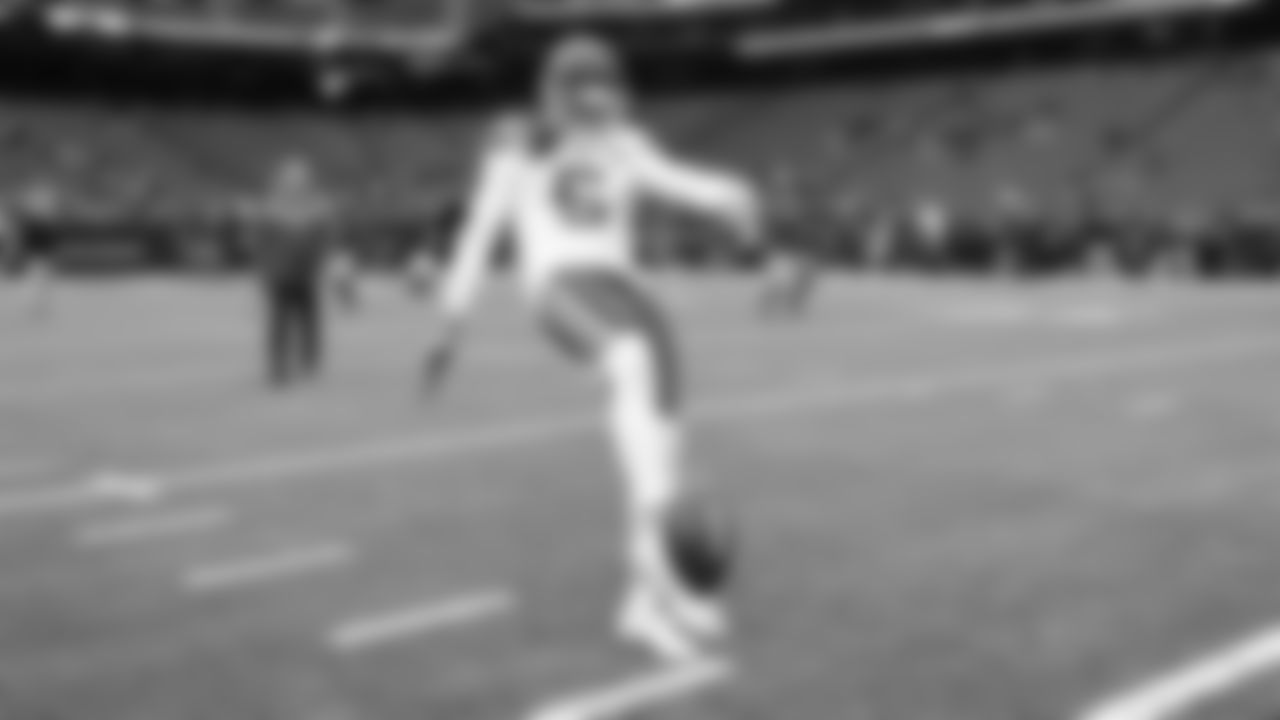 Kansas City Chiefs punter Tommy Townsend (5) prior to an NFL football game against the Houston Texans, Sunday, December 18, 2022 in Houston.