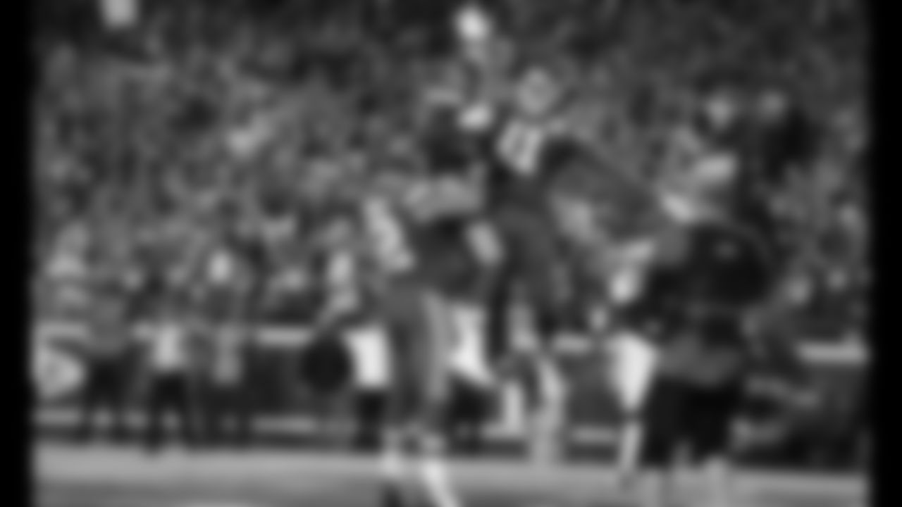 Kansas City Chiefs vs Buffalo Bills at GEHA Field at Arrowhead Stadium in Kansas City, MO on October 10, 2021