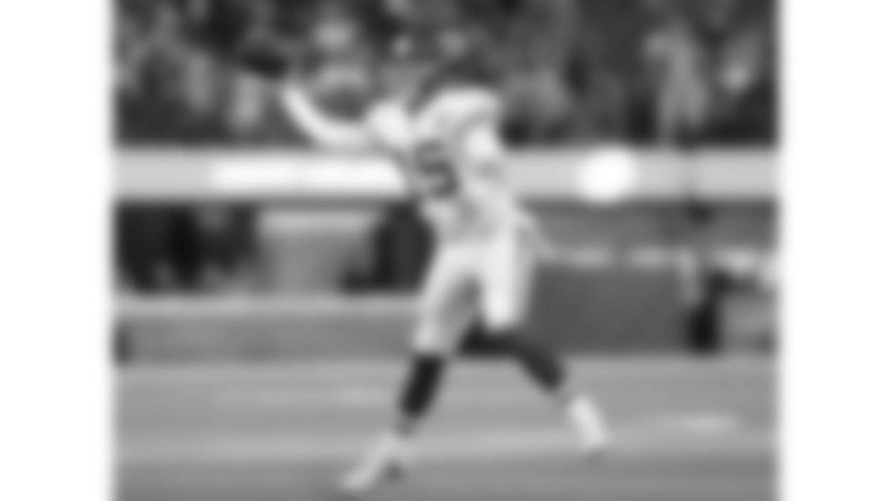 Kansas City Chiefs quarterback Patrick Mahomes (15) during an NFL football game against the Los Angeles Chargers on Thursday, December 16, 2021 in Los Angeles.