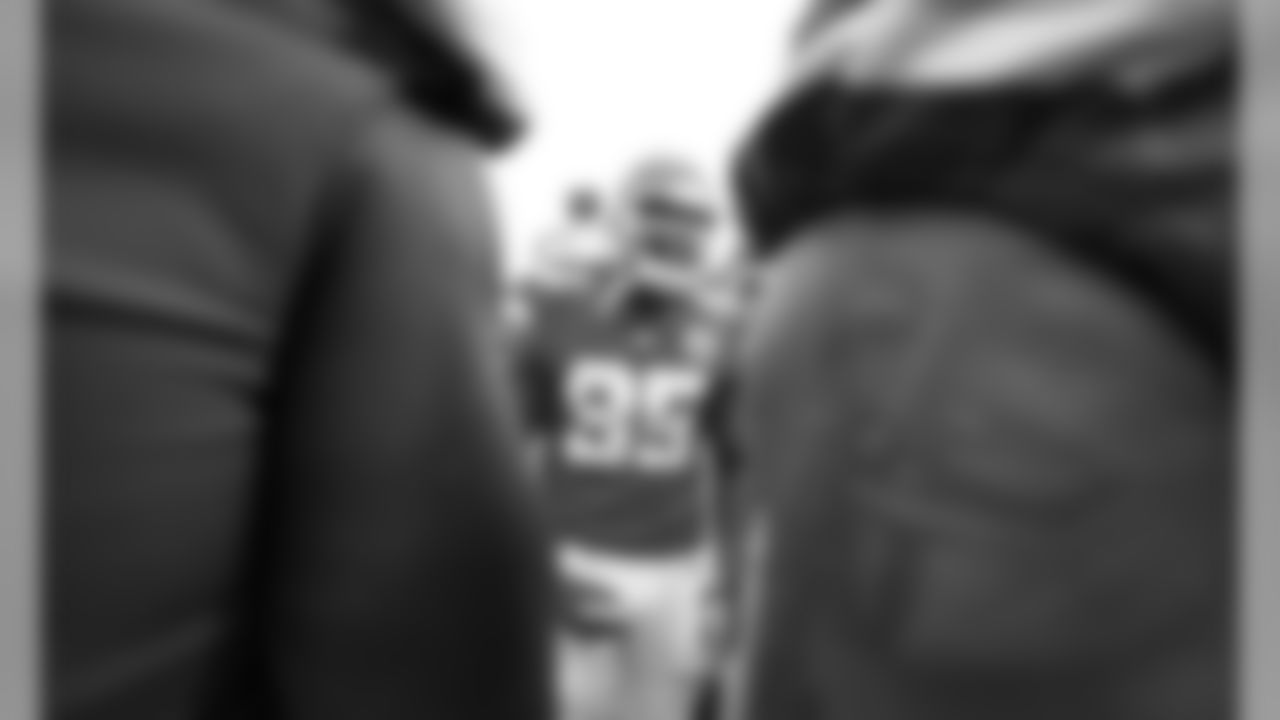 Kansas City Chiefs Defensive Tackle Chris Jones (95) prior to the game between the Kansas City Chiefs and Oakland Raiders at Arrowhead Stadium on December 1, 2019.