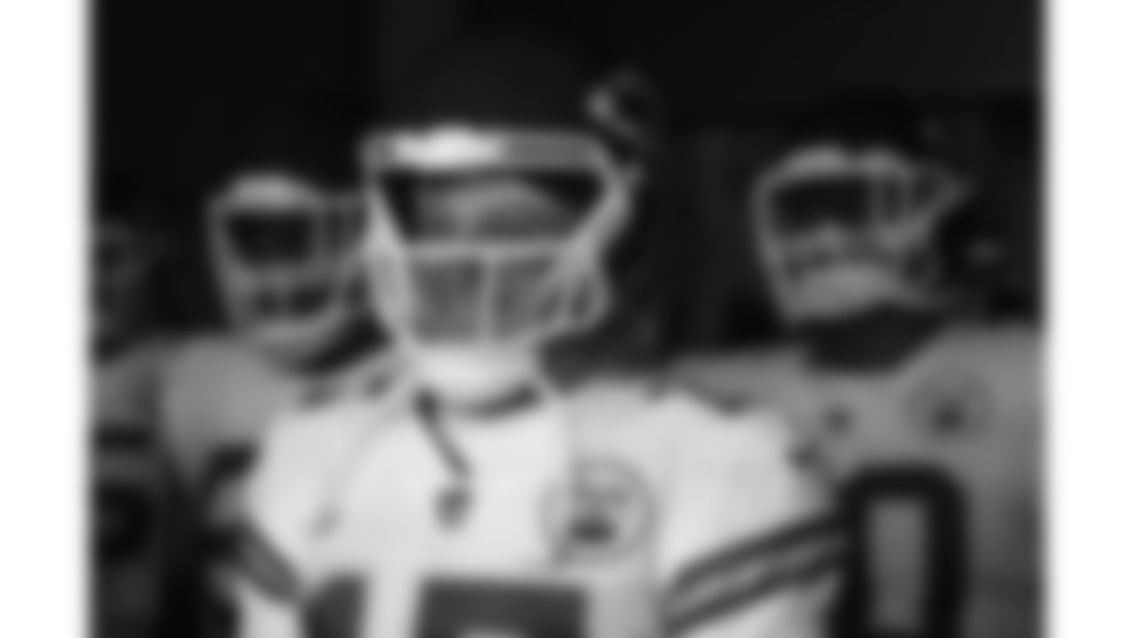 Kansas City Chiefs quarterback Patrick Mahomes (15) smiles in the tunnel prior to an NFL football game against the Cincinnati Bengals, Sunday, Dec. 4, 2022, in Cincinnati.