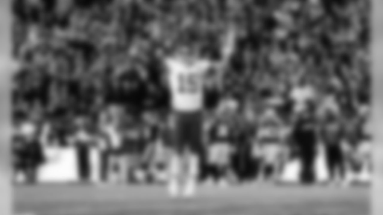 Kansas City Chiefs tight end Travis Kelce (87) during the game against the New England Patriots at Gillette Stadium on October 14, 2018