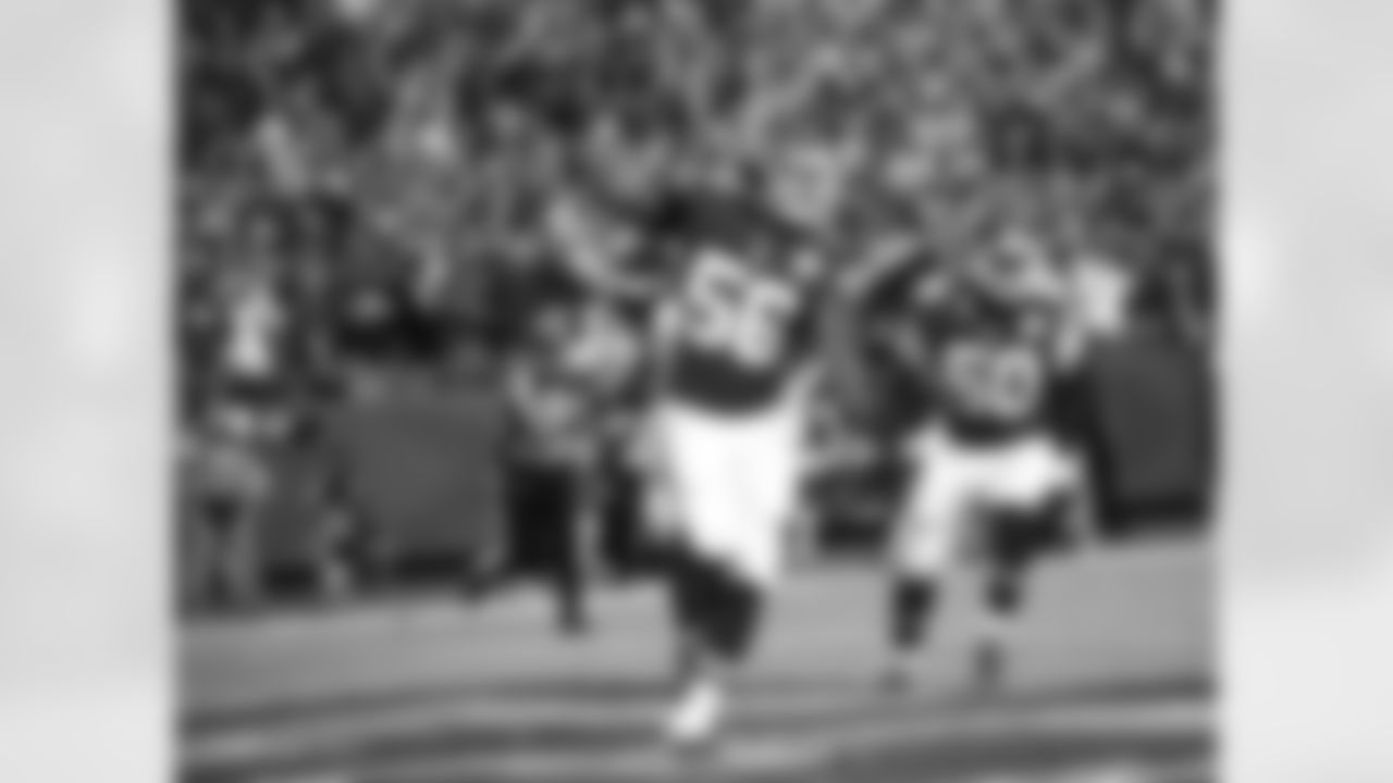 The best photos from the Chiefs' 9-0 season.
