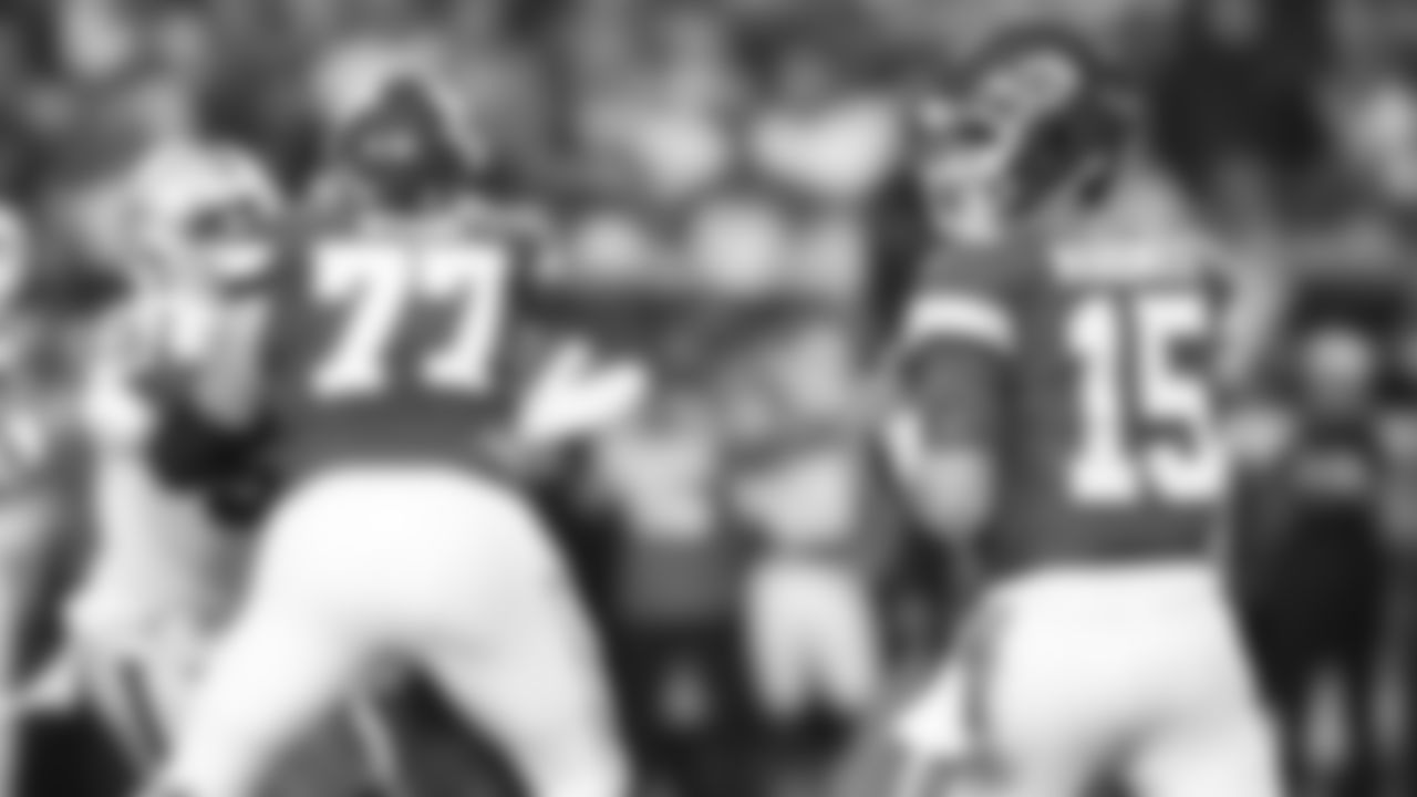 Kansas City Chiefs face off against the Las Vegas Raiders at GEHA Field at Arrowhead Stadium on October 10, 2022.