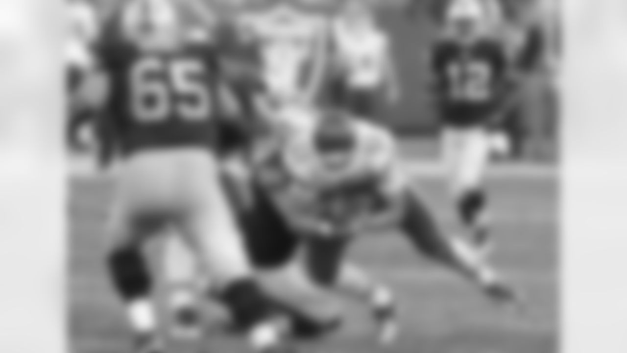 Kansas City Chiefs linebacker Frank Zombo (51)