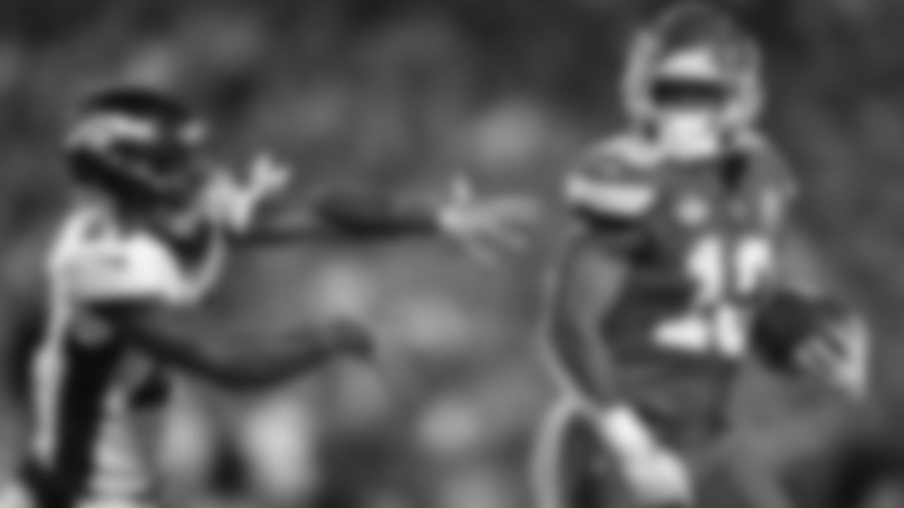 Kansas City Chiefs running back Isiah Pacheco (10) runs the ball during the week six NFL football game against the Denver Broncos, Thursday, October 12, 2023 in Kansas City.