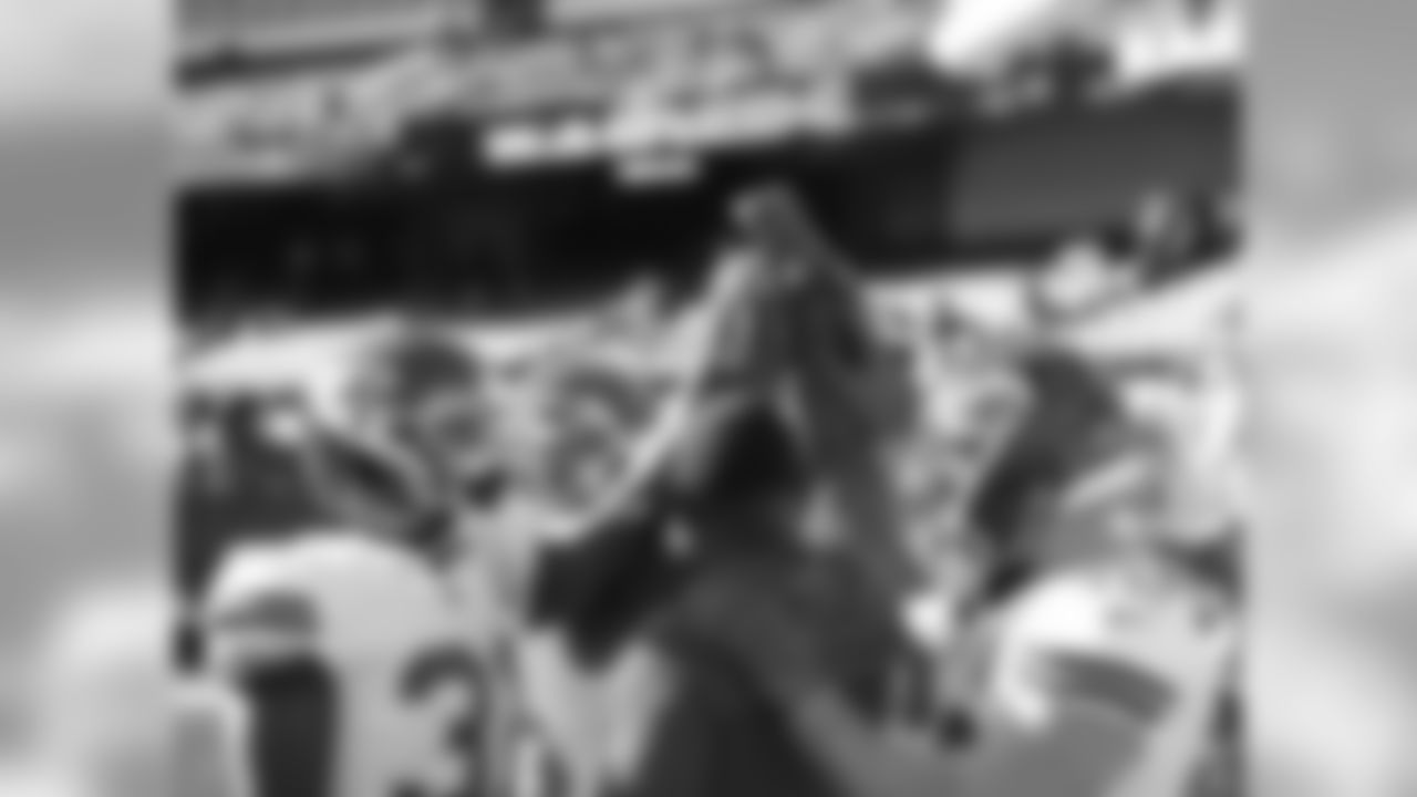 Kansas City Chiefs at Oakland Raiders at Oakland Alameda Coliseum on December 2, 2018.