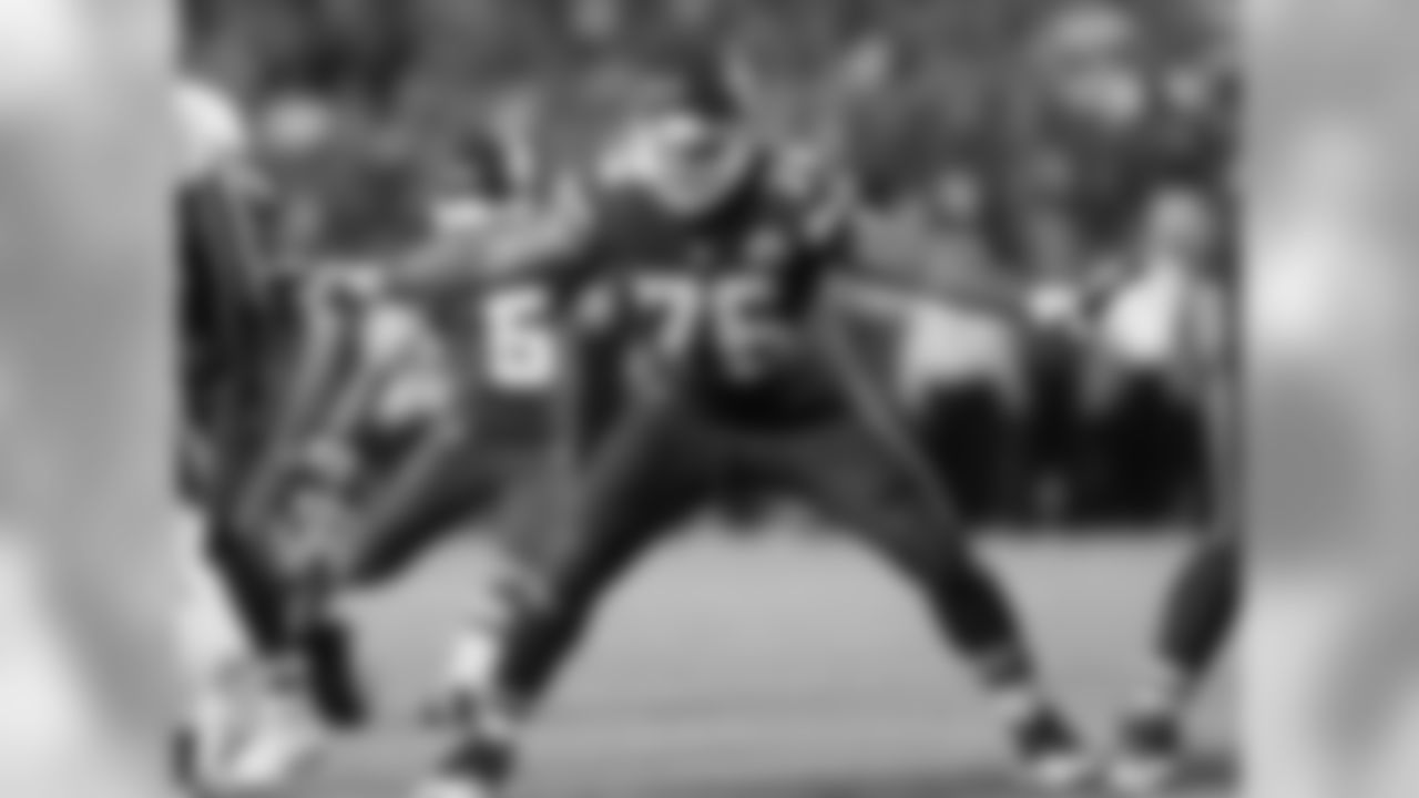 OL Laurent Duvernay-Tardif