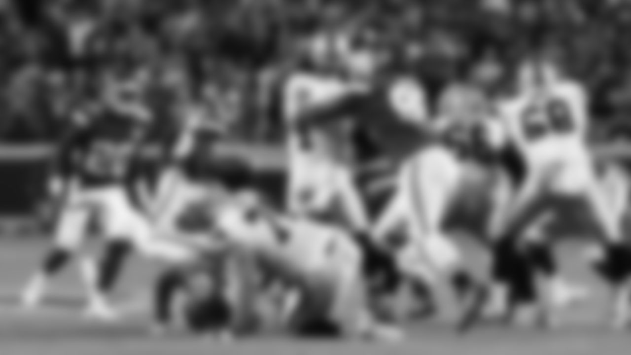 Kansas City Chiefs face off against the Las Vegas Raiders at GEHA Field at Arrowhead Stadium on October 10, 2022.