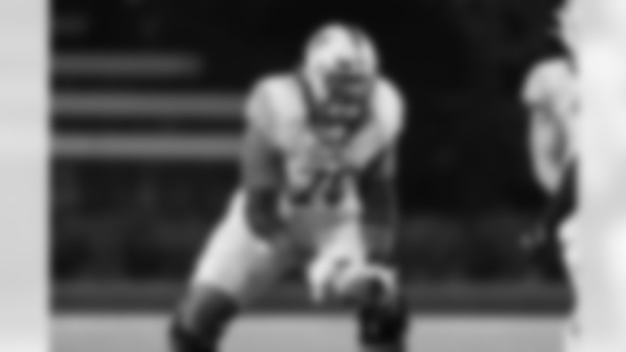 Kentucky offensive tackle Darian Kinnard (70) plays against Vanderbilt in the first half of an NCAA college football game Saturday, Nov. 13, 2021, in Nashville, Tenn. (AP Photo/Mark Humphrey)