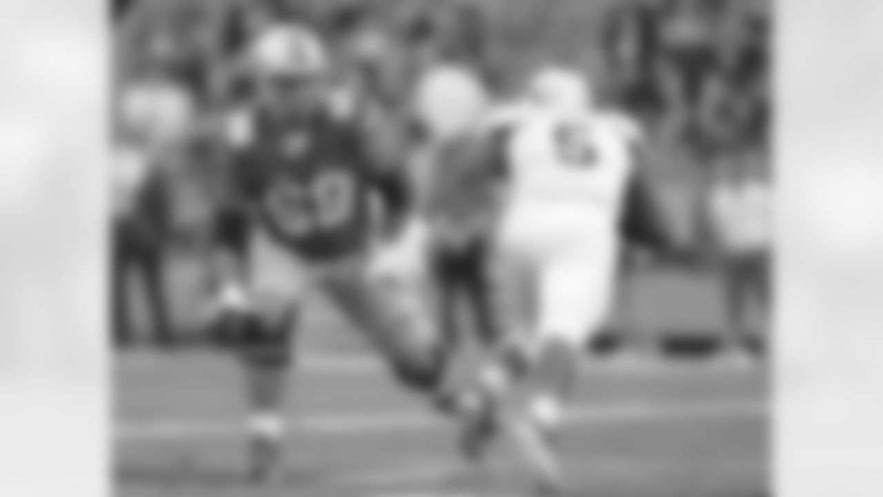 OT Taylor Decker-Ohio State