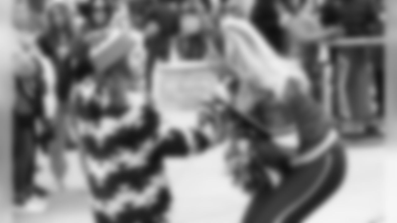 010_2019_CheerChargers