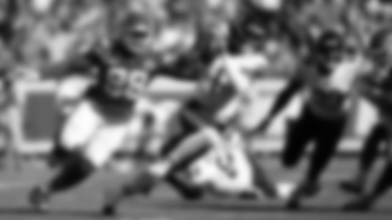 The Kansas City Chiefs face off against the Chicago Bears at GEHA Field at Arrowhead Stadium on September 24, 2023.