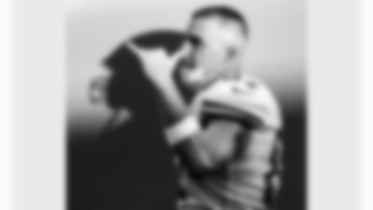 Kansas City Chiefs Tight End Travis Kelce (87) walking off the field after an NFL Football game against the Miami Dolphins, Sunday December 13, 2020 in Miami Gardens.
