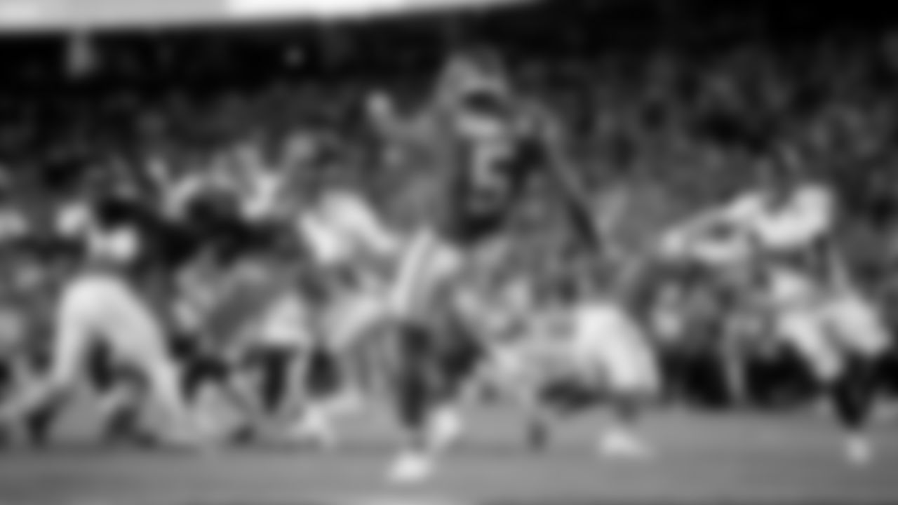 Kansas City Chiefs vs Denver Broncos, GEHA Field at Arrowhead Stadium, Kansas City, MO on December 5, 2021