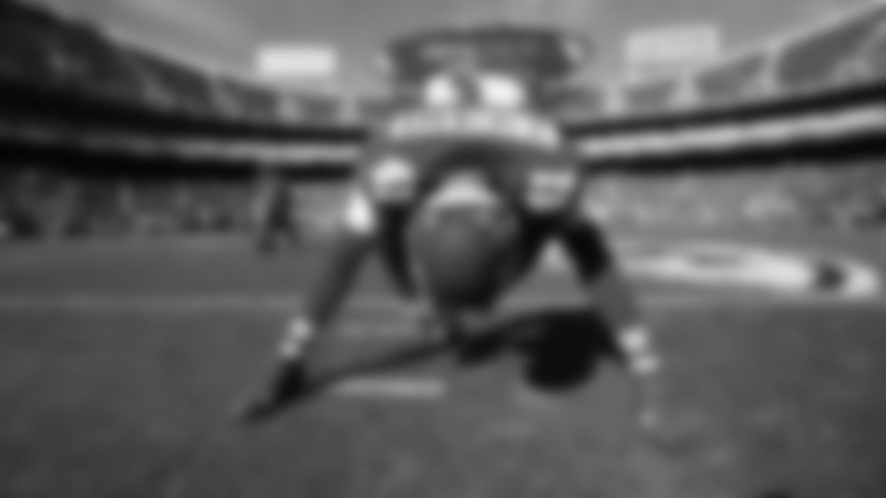 Kansas City Chiefs face off against the Jacksonville Jaguars at GEHA Field at Arrowhead Stadium on November 13, 2022.