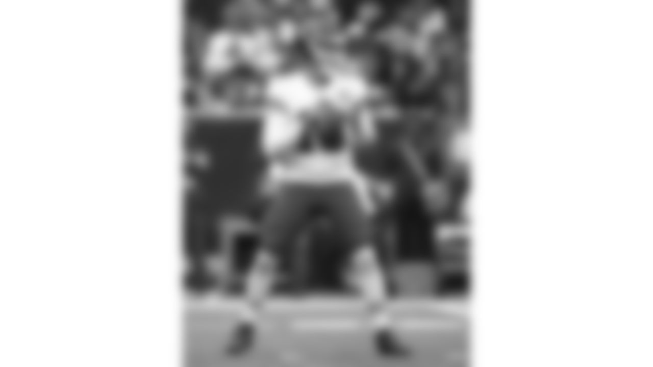 Kansas City Chiefs quarterback Patrick Mahomes (15) throws a pass during an NFL football game against the Houston Texans, Sunday, Dec. 18, 2022, in Houston.