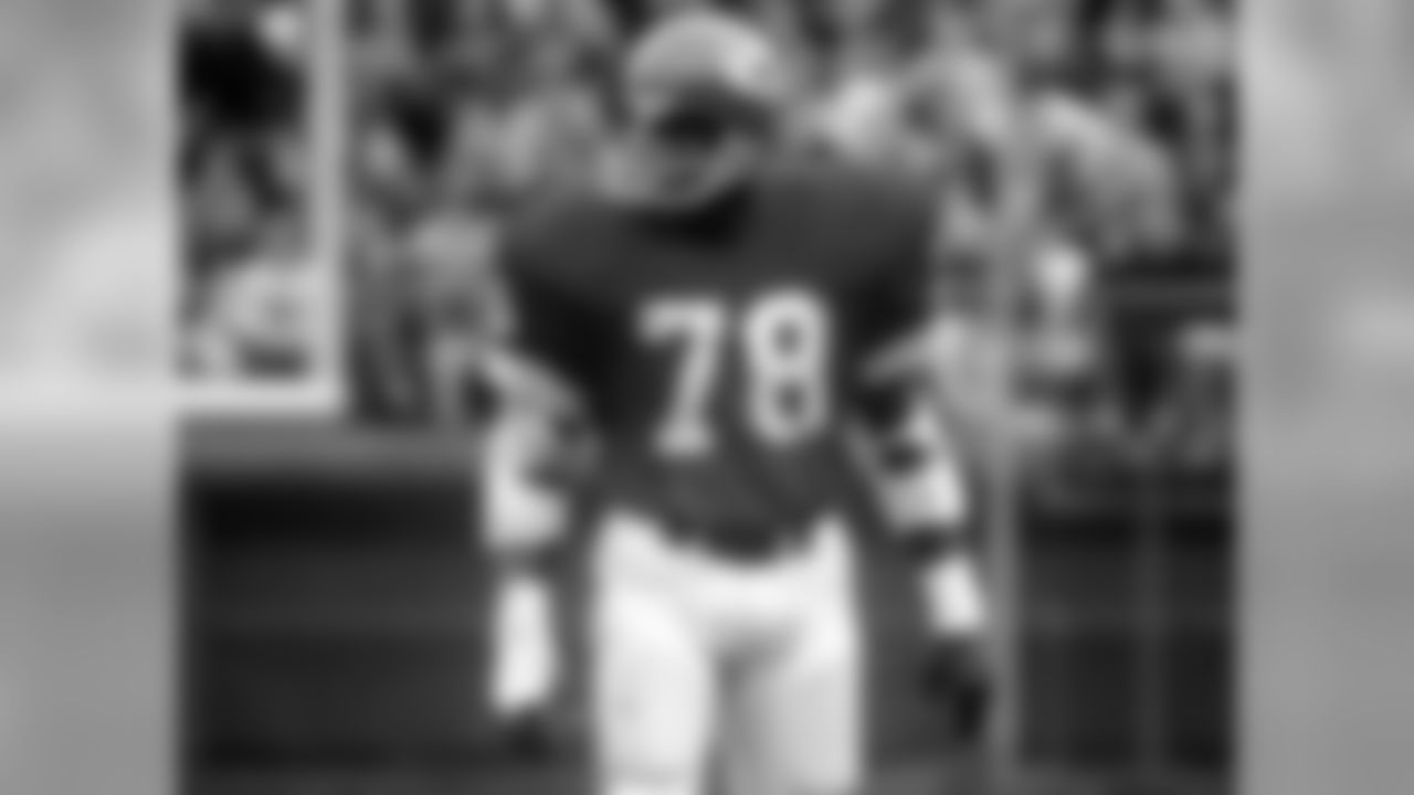 Bobby Bell Defensive End 1963-1974, Seventh Round 56 overall, Pro Football Hall of Fame 1983