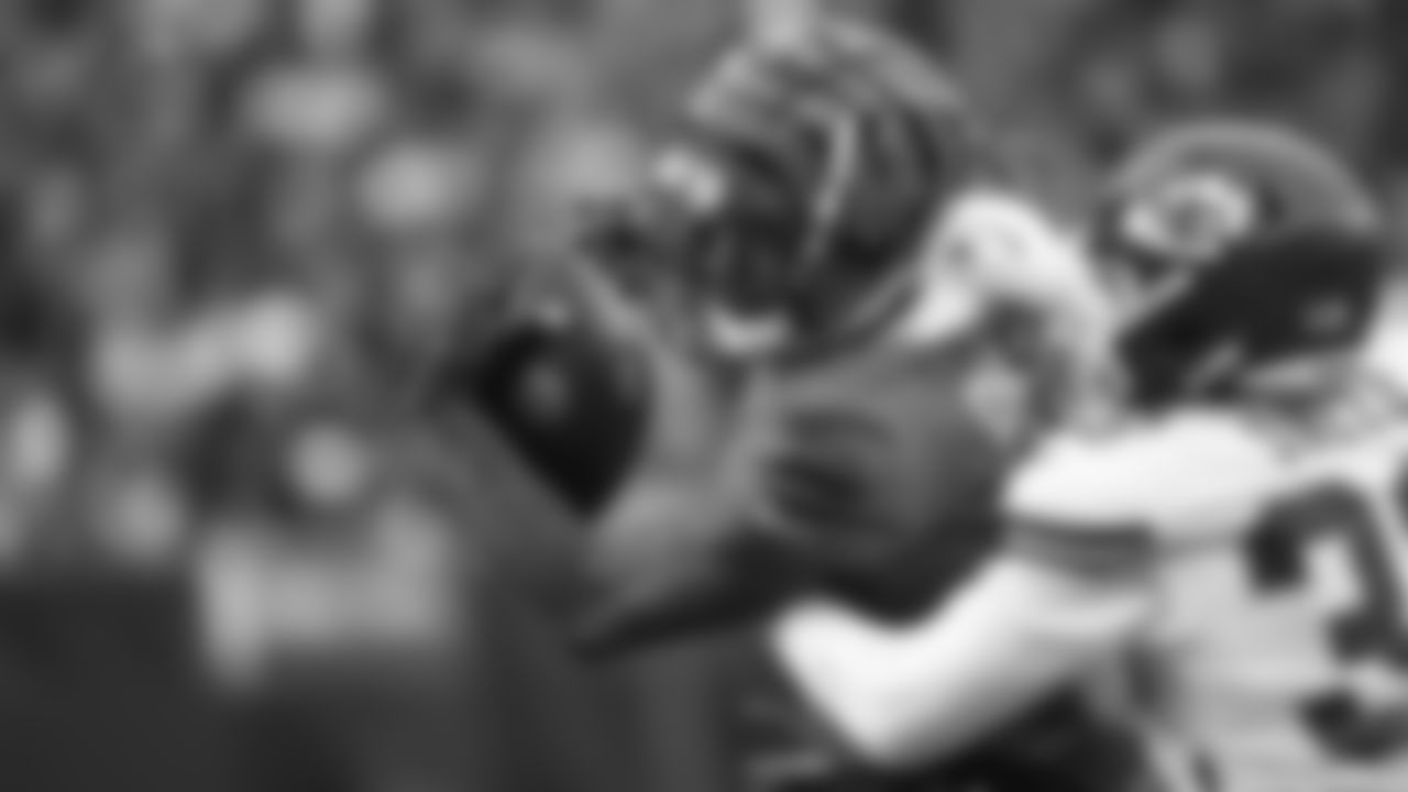 Kansas City Chiefs safety L'Jarius Sneed (38) during an NFL football game against the Cincinnati Bengals, Sunday, January 2, 2022 in Cincinnati.
