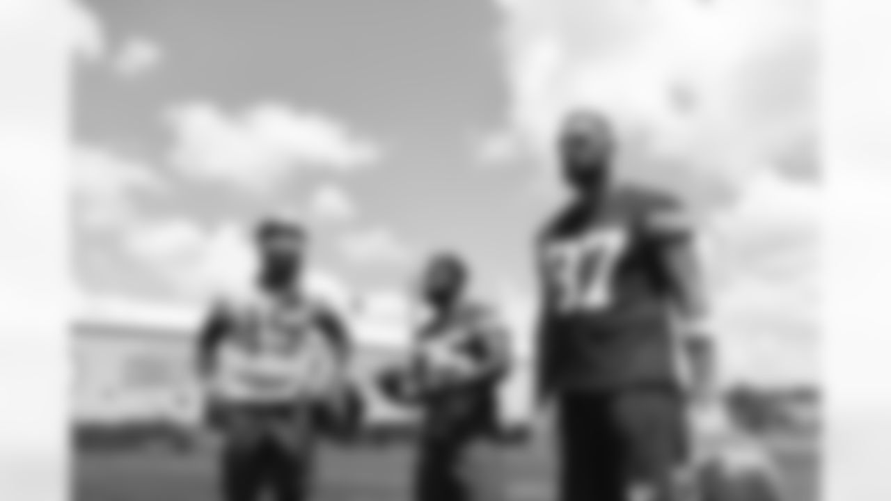 Kansas City Chiefs tight end Travis Kelce (87) during phase 3 workouts at the The University of Kansas Health System Training Complex.