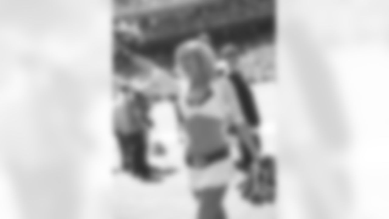 Kansas City Chiefs Cheerleader Ashley
