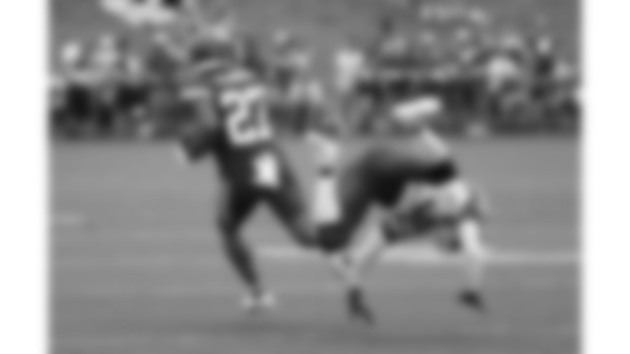 Kansas City Chiefs wide receiver Nikko Remigio (27) runs with the ball at Kansas City Chiefs Training Camp in St. Joseph, MO on Thursday, August 3, 2023.