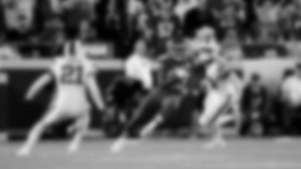 Kansas City Chiefs vs Buffalo Bills at GEHA Field at Arrowhead Stadium in Kansas City, MO on October 10, 2021