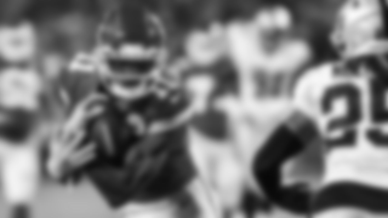 Kansas City Chiefs wide receiver Marquez Valdes-Scantling (11) runs after a catch during an NFL football game against the Las Vegas Raiders, Monday October 10, 2022.