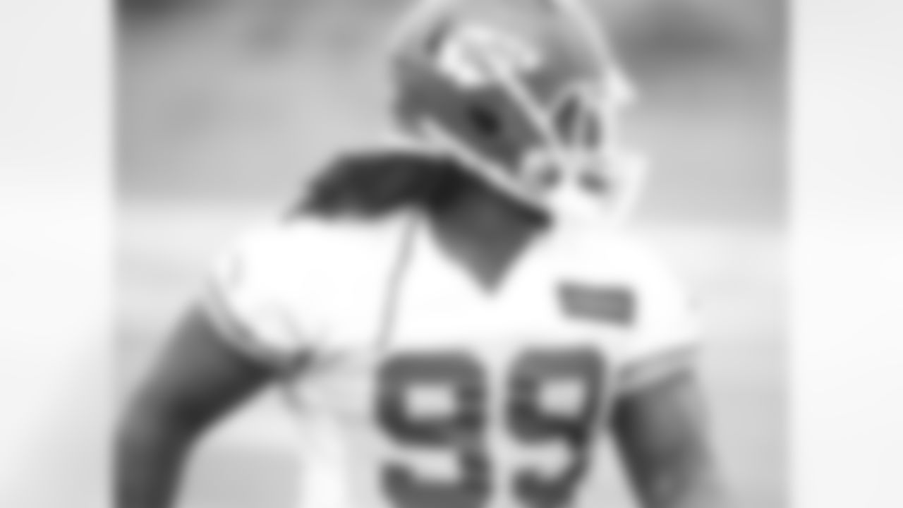 DL Rakeem Nunez-Roches