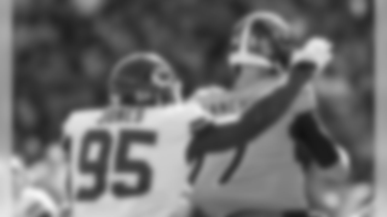 Kansas City Chiefs Defensive Tackle Chris Jones (95) during the football game between the Kansas City Chiefs and the Tennessee Titans at Nissan Stadium on November 10, 2019.