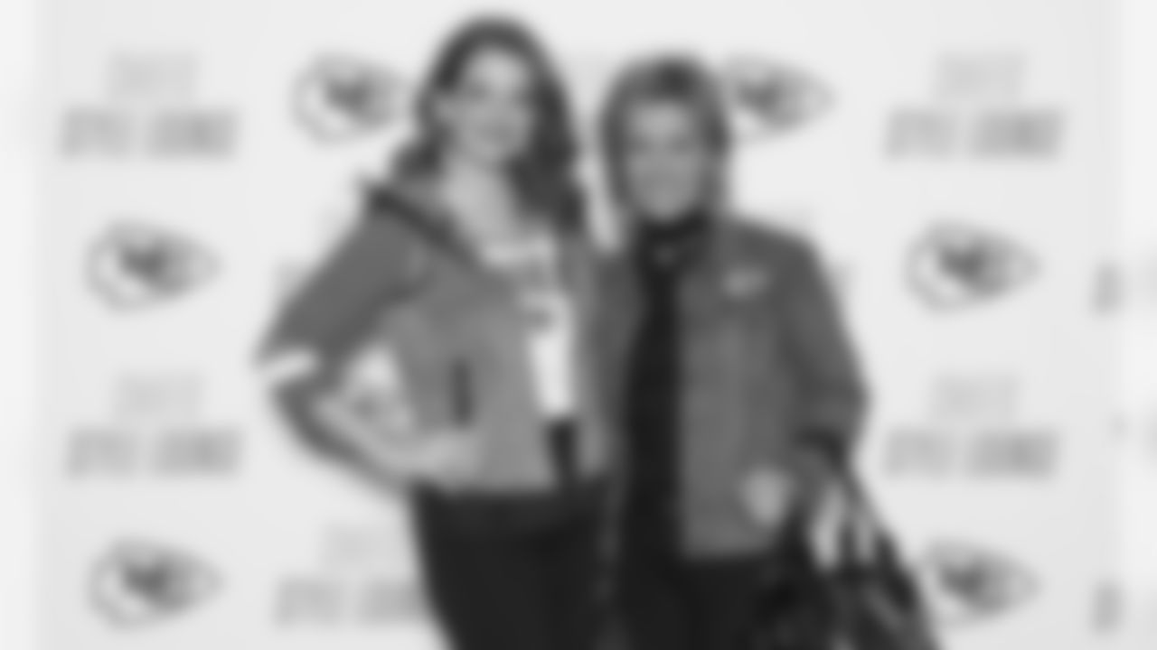 012_2019_StyleLounge