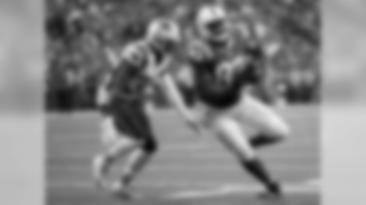 Colts TE Dwayne Allen (83)