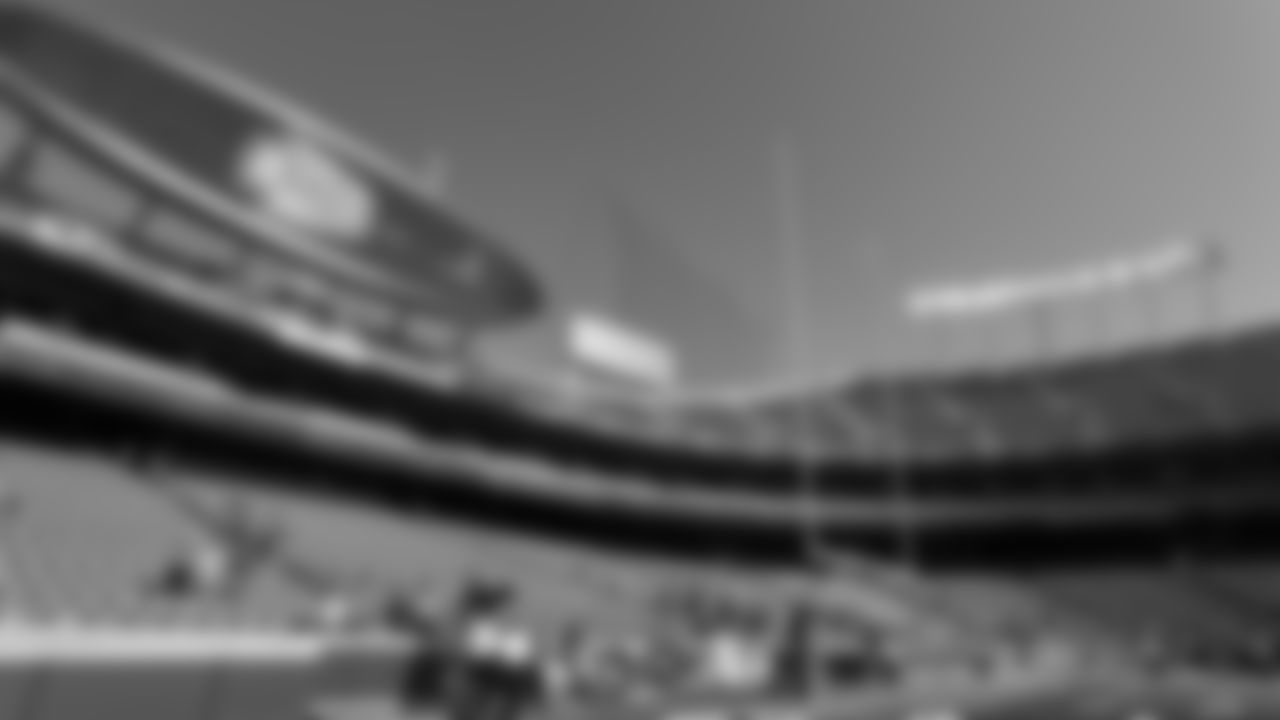 Kansas City Chiefs vs Los Angeles Chargers at GEHA Field at Arrowhead Stadium in Kansas City, MO on September 26, 2021