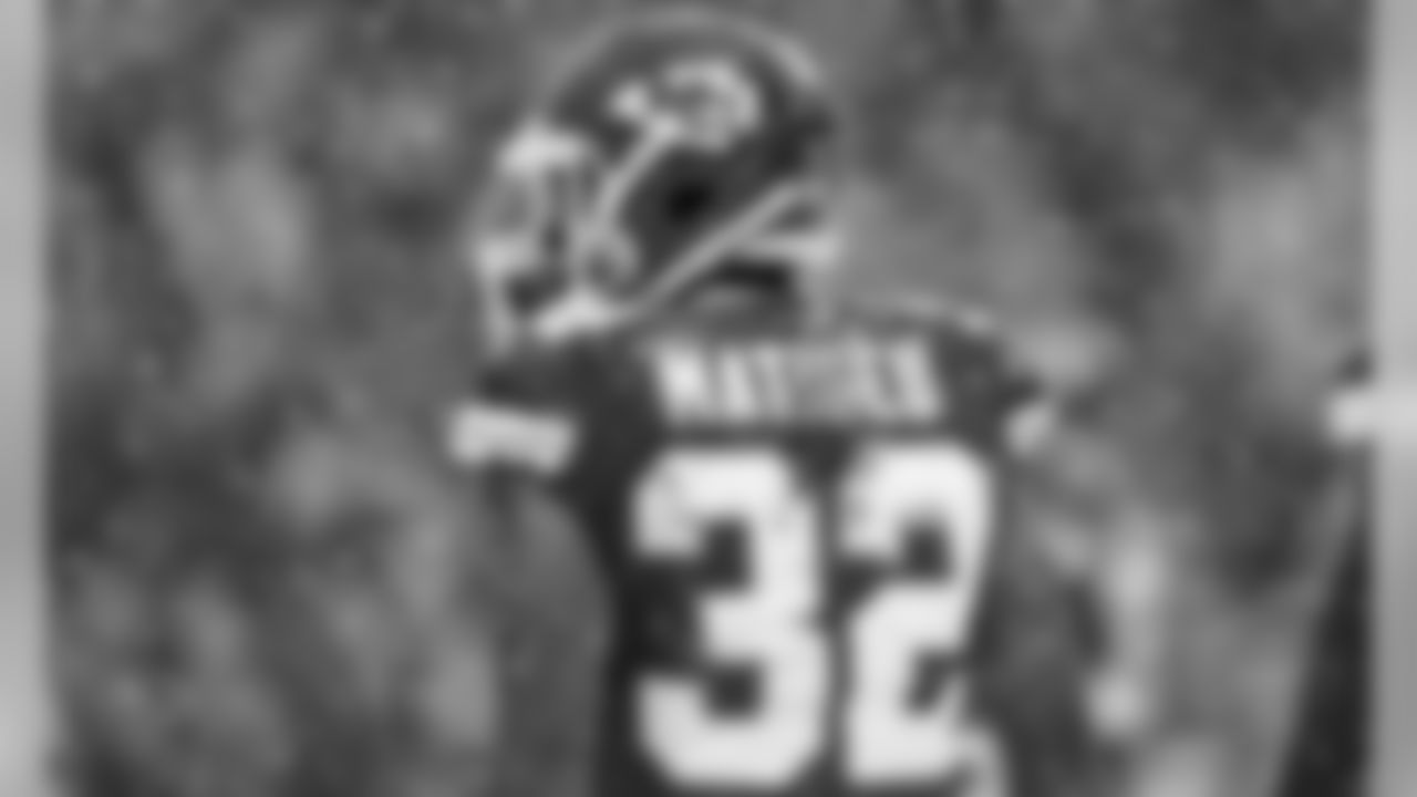 Kansas City Chiefs Safety Tyrann Mathieu (32) during the game between the Kansas City Chiefs and the Denver Broncos at Arrowhead Stadium on December 15, 2019.