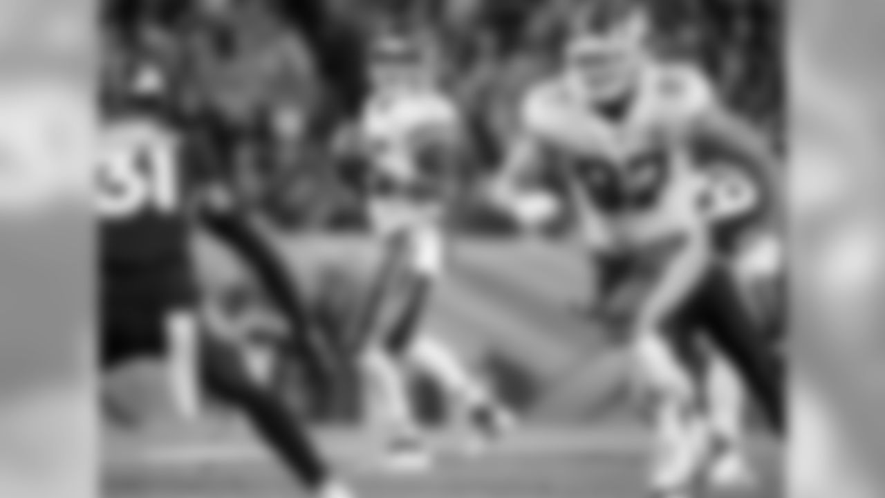 Chiefs vs Broncos at Broncos Stadium at Mile High on October 1, 2018