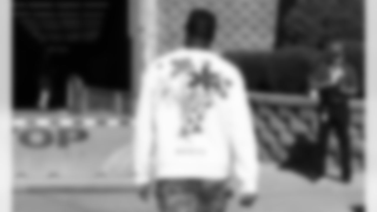 011_ChiefsvsPatriotsPreGameAction_2020